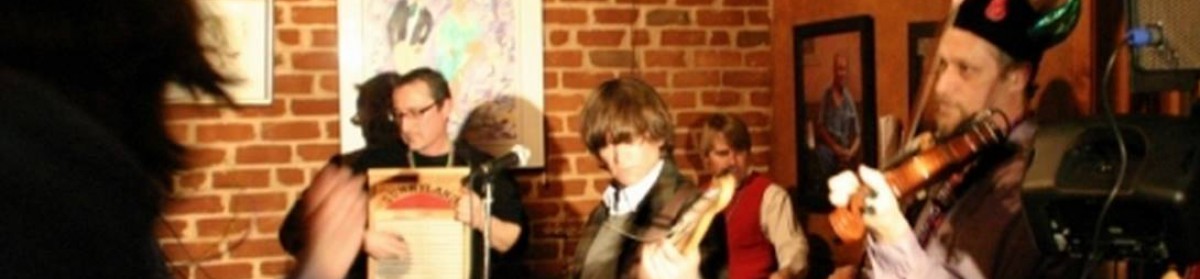 Jolie Fille Band At Fellini's